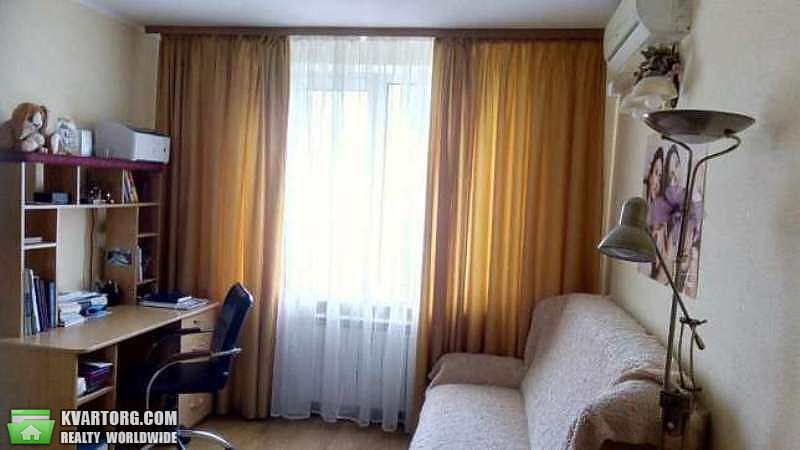 Sell 3-room apartment. Киев,  Вернадского бул — photo 1