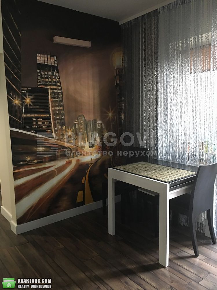 Rent out 3-room apartment. Киев,  Пчелки — photo 8