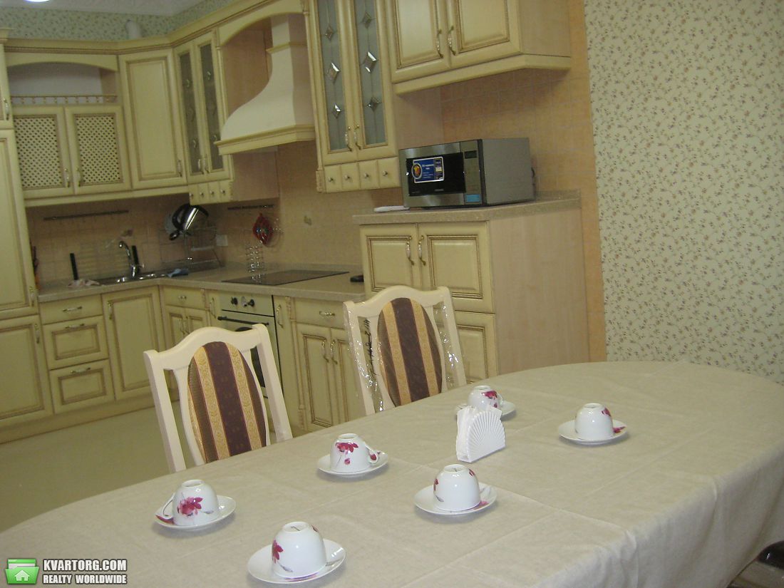 Rent out 2-room apartment. Киев,  Днепровская наб — photo 7
