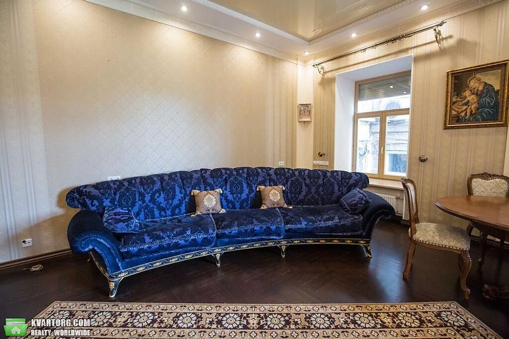 Rent out 4-room apartment. Киев,  Андреевский спуск — photo 2