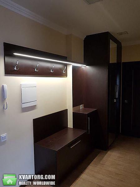 Rent out 2-room apartment. Киев,  Ямская — photo 4