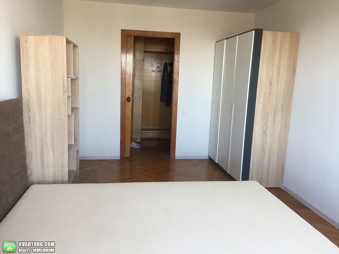 Rent out 1-room apartment. Киев,  Волгоградская — photo 4