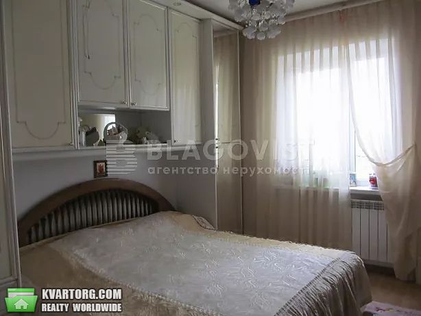 Rent out 3-room apartment. Киев, Срибнокильская — photo 4