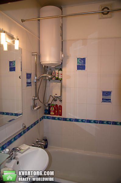 Sell 2-room apartment. Киев, Овручская — photo 2