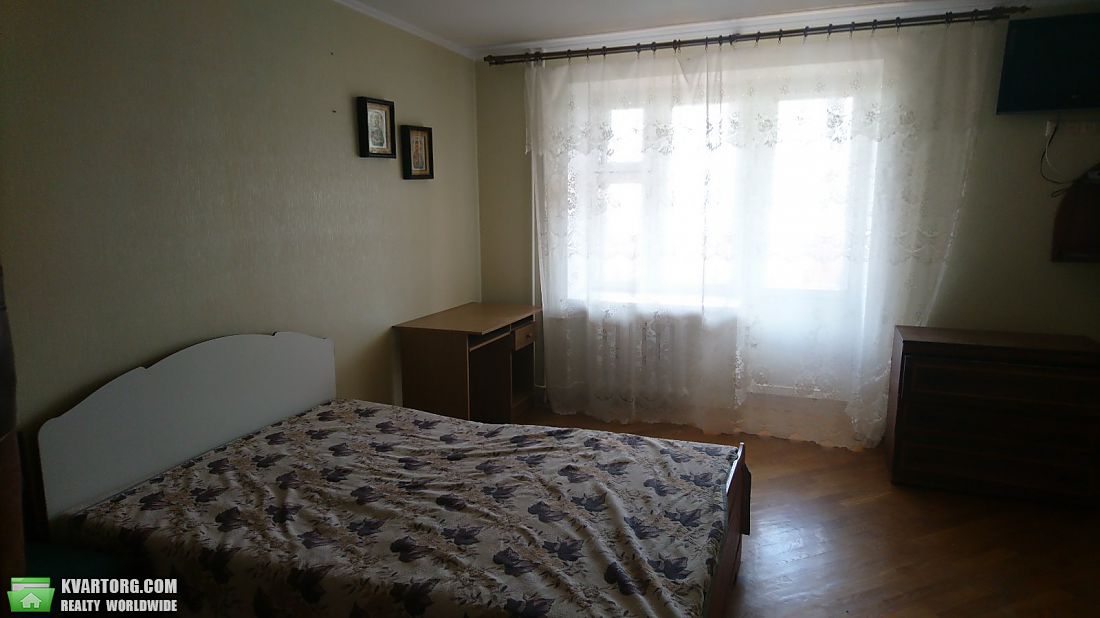 Rent out 1-room apartment. Киев, Соборная — photo 1