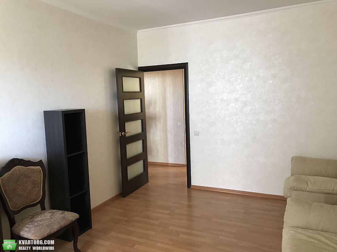 Rent out 1-room apartment. Киев,  Кадетский Гай — photo 2
