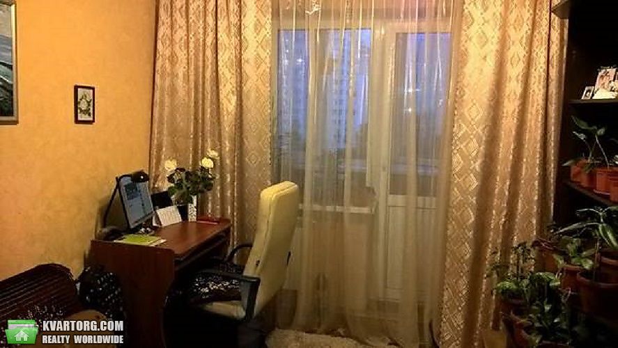 Sell 2-room apartment. Киев,  Героев Днепра — photo 1