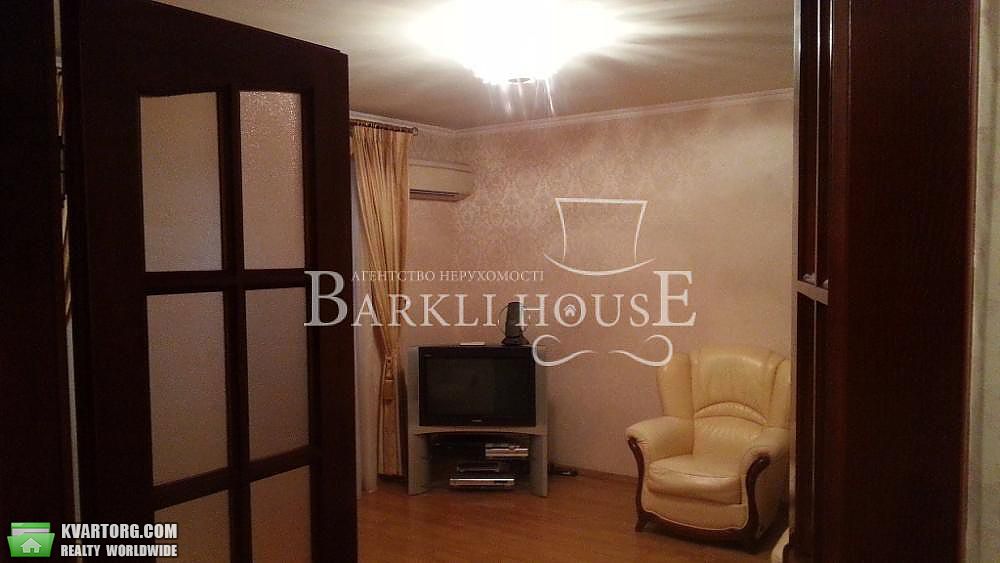 Rent out 4-room apartment. Киев,  Невская — photo 7