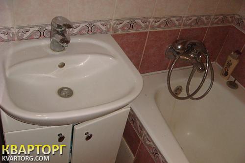 Rent out 2-room apartment. Киев,  40-летия Октября просп — photo 6