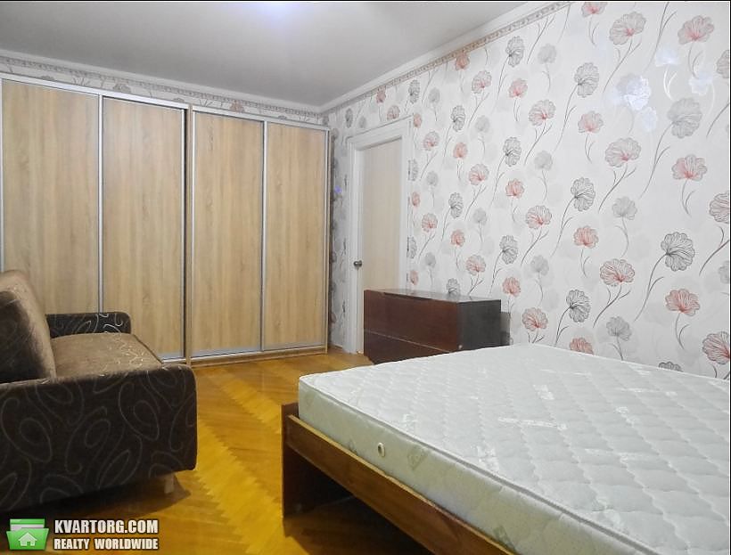 Rent out 1-room apartment. Киев,  Большая Китаевская — photo 1