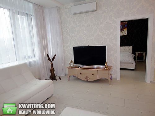 Sell 2-room apartment. Киев, Днепровская наб — photo 2
