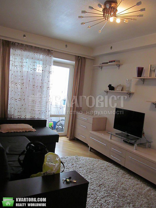Sell 2-room apartment. Киев,  Гоголевская — photo 2