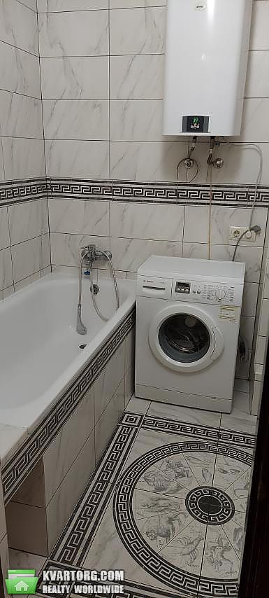 Rent out 1-room apartment. Киев, Комбинатная — photo 9