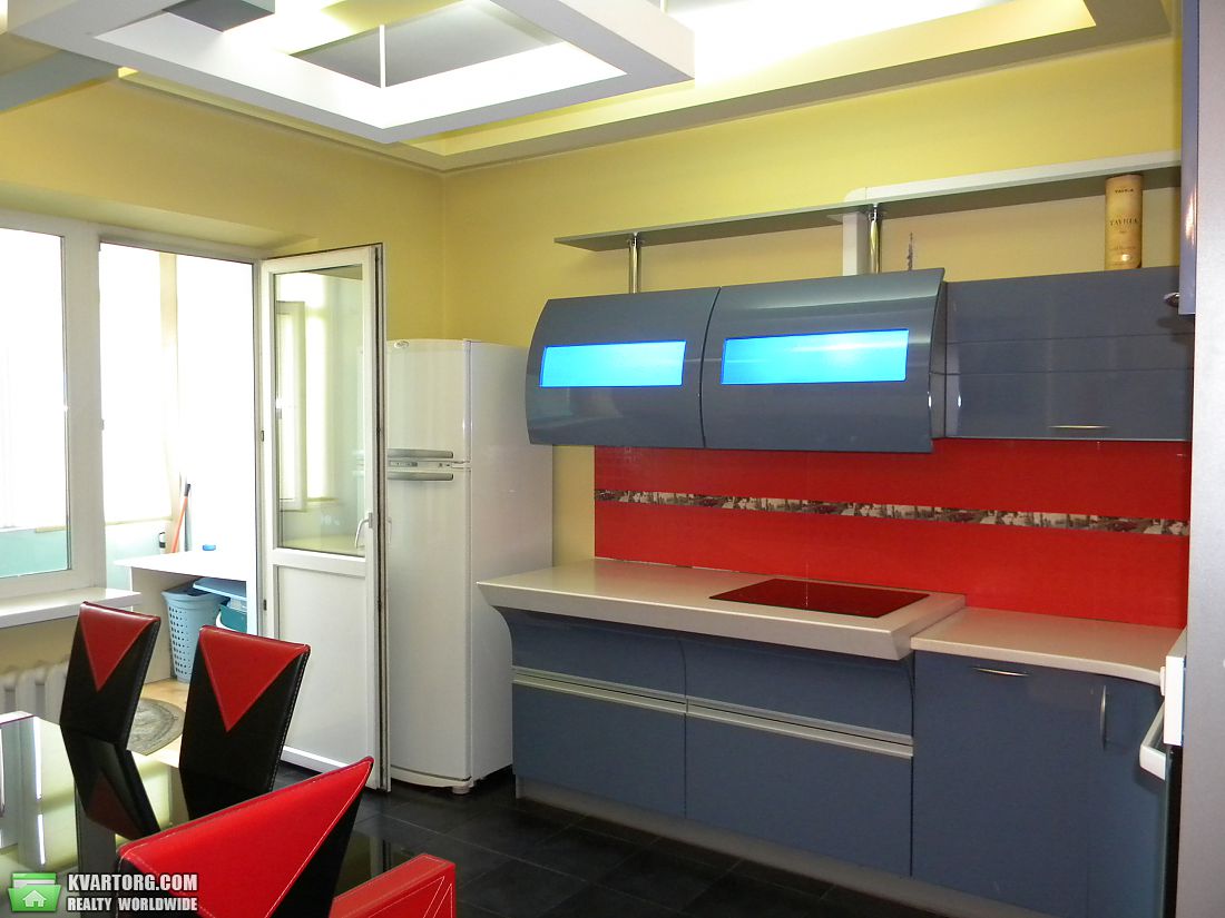 Sell 2-room apartment. Киев, Бульвар Верховного совета — photo 4