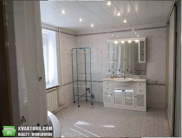 Rent out 3-room apartment. Киев,  Ватутина пр — photo 8