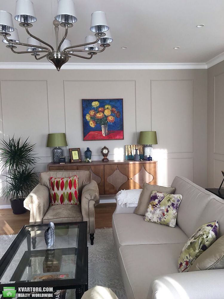 Sell 3-room apartment. Киев,  Щорса — photo 2
