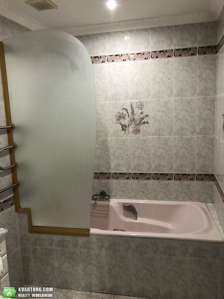 Rent out 3-room apartment. Киев,  Гоголевская — photo 9