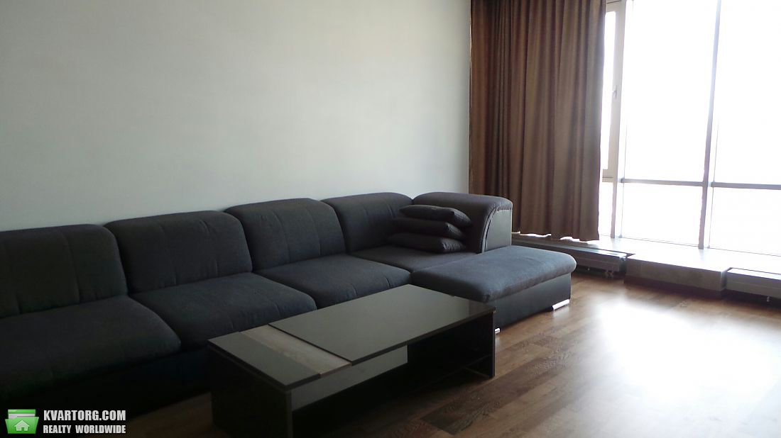 Rent out 2-room apartment. Киев, Днепровская наб — photo 4