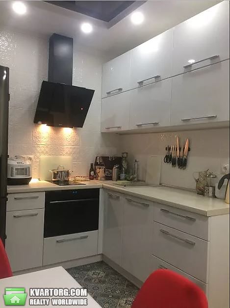 Sell 3-room apartment. Киев,  Срибнокильская — photo 1