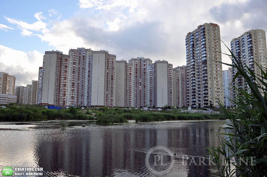 Sell 3-room apartment. Киев,  Урловская — photo 1