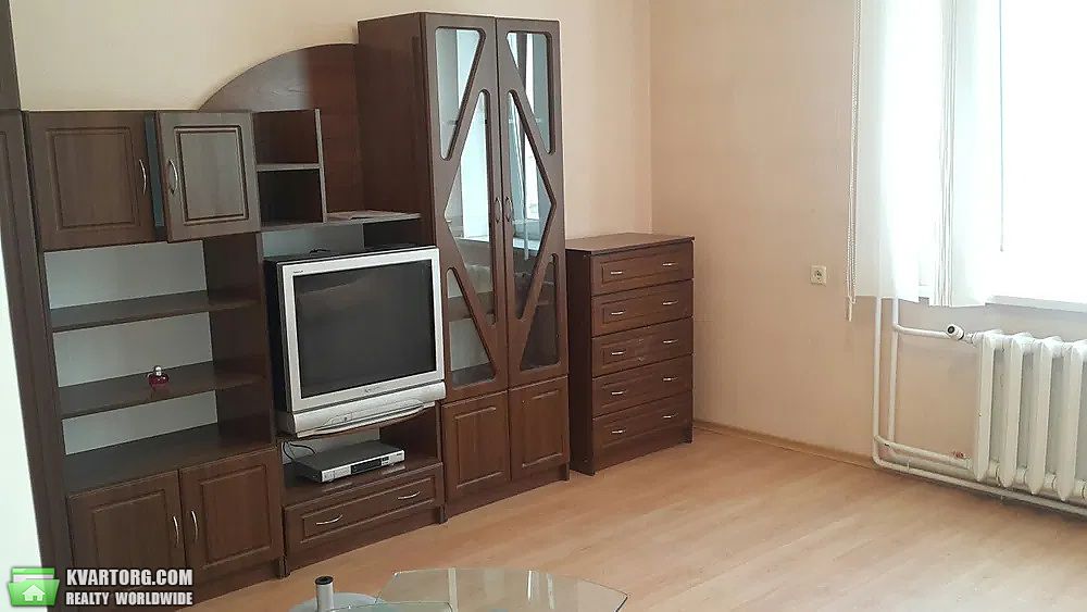 Sell 3-room apartment. Киев,  Амосова — photo 1