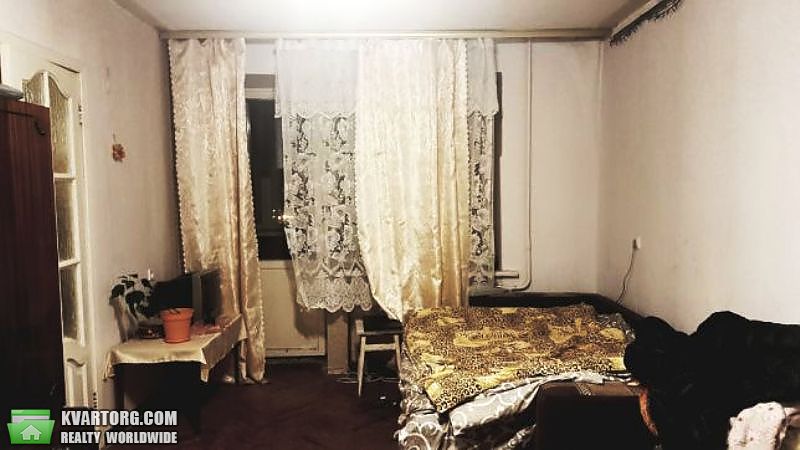 Sell 1-room apartment. Киев,  Российская — photo 1