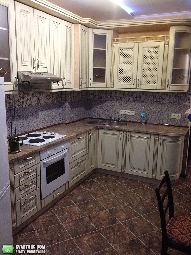 Rent out 2-room apartment. Одесса, Бреуса — photo 1