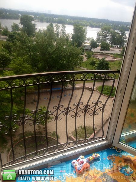Sell 2-room apartment. Киев, Приречная — photo 1