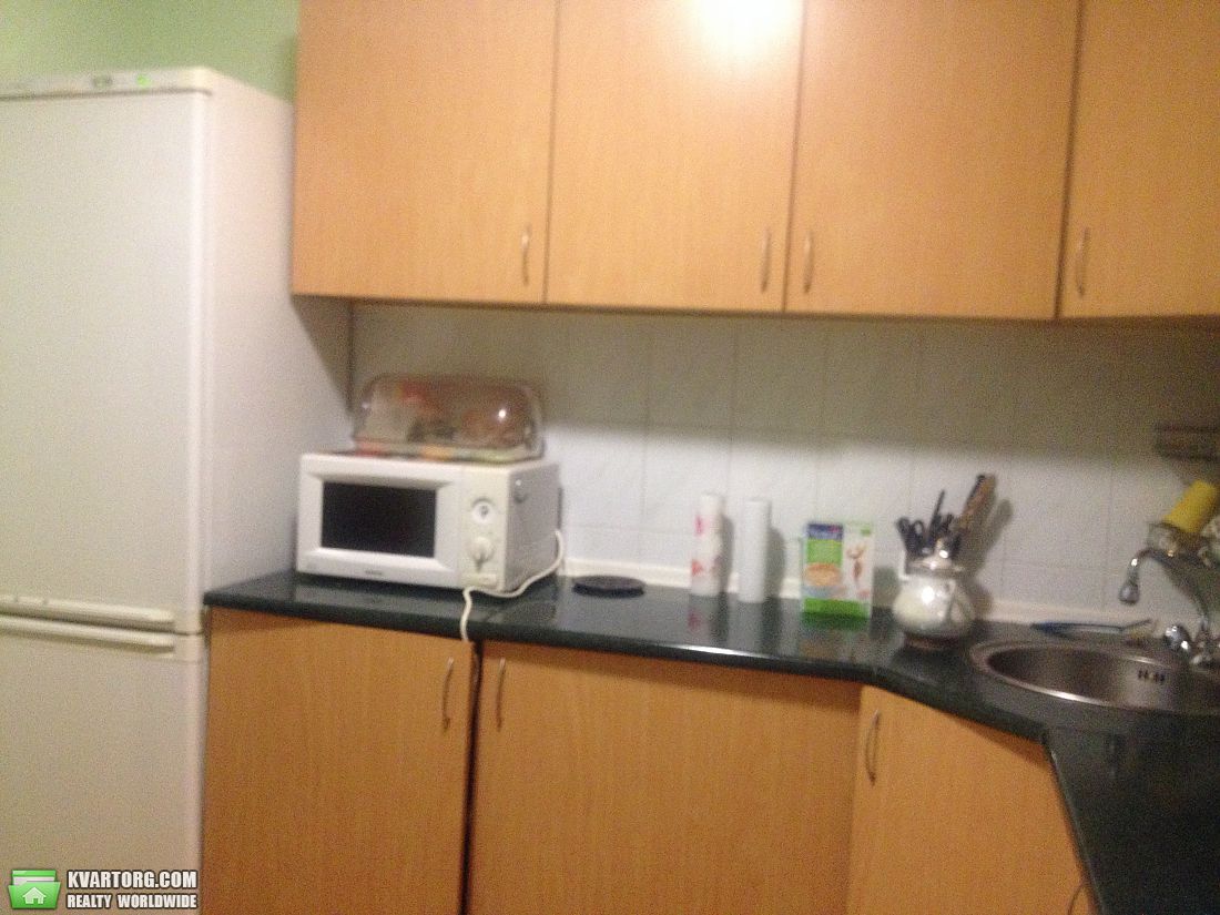 Rent out 3-room apartment. Киев,  Оболонская — photo 2