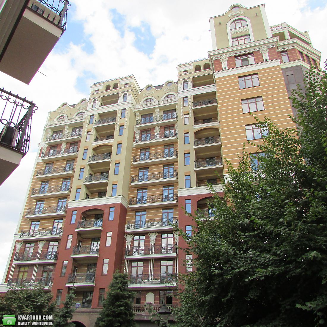 Sell multi-room apartment. Киев,  Франко Ивана — photo 3