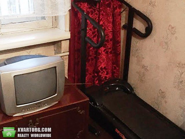 Sell 2-room apartment. Киев,  Еленовская — photo 3