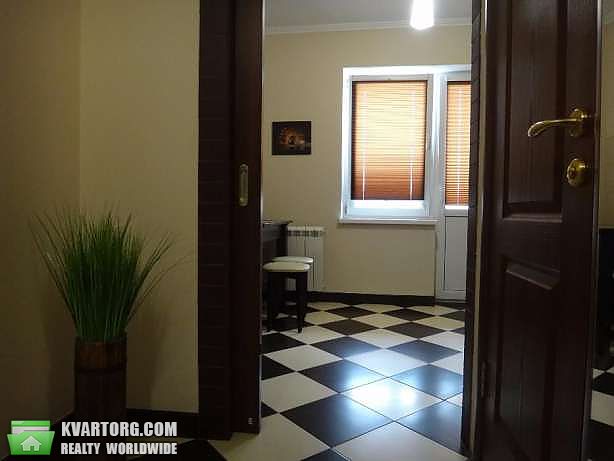 Rent out 2-room apartment. Киев,  Харьковское шоссе — photo 10