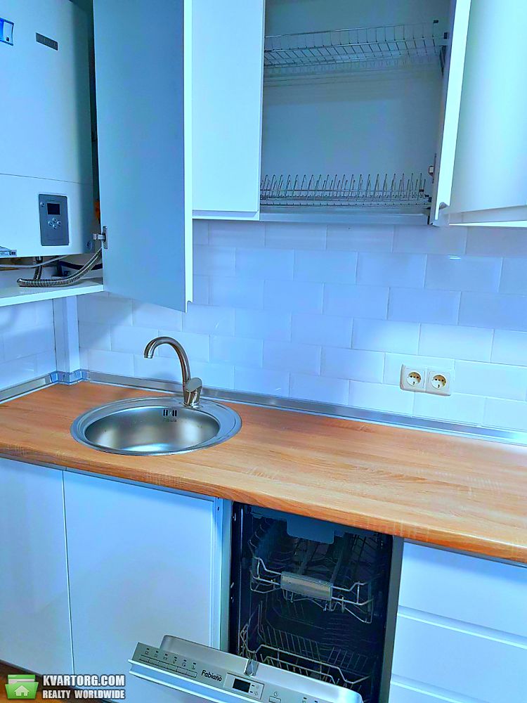Rent out 1-room apartment. Киев,  Малоземельная — photo 3