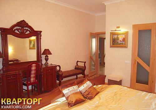 Rent out 2-room apartment. Киев,  Щорса — photo 4