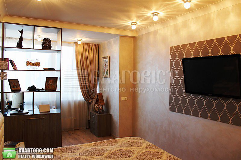 Sell 3-room apartment. Киев,  Богатырская — photo 3