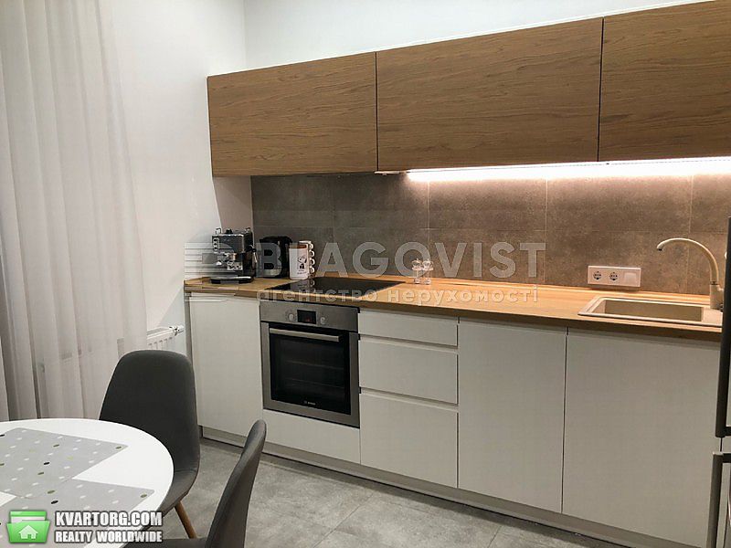 Rent out 2-room apartment. Киев,  Саперное поле — photo 4