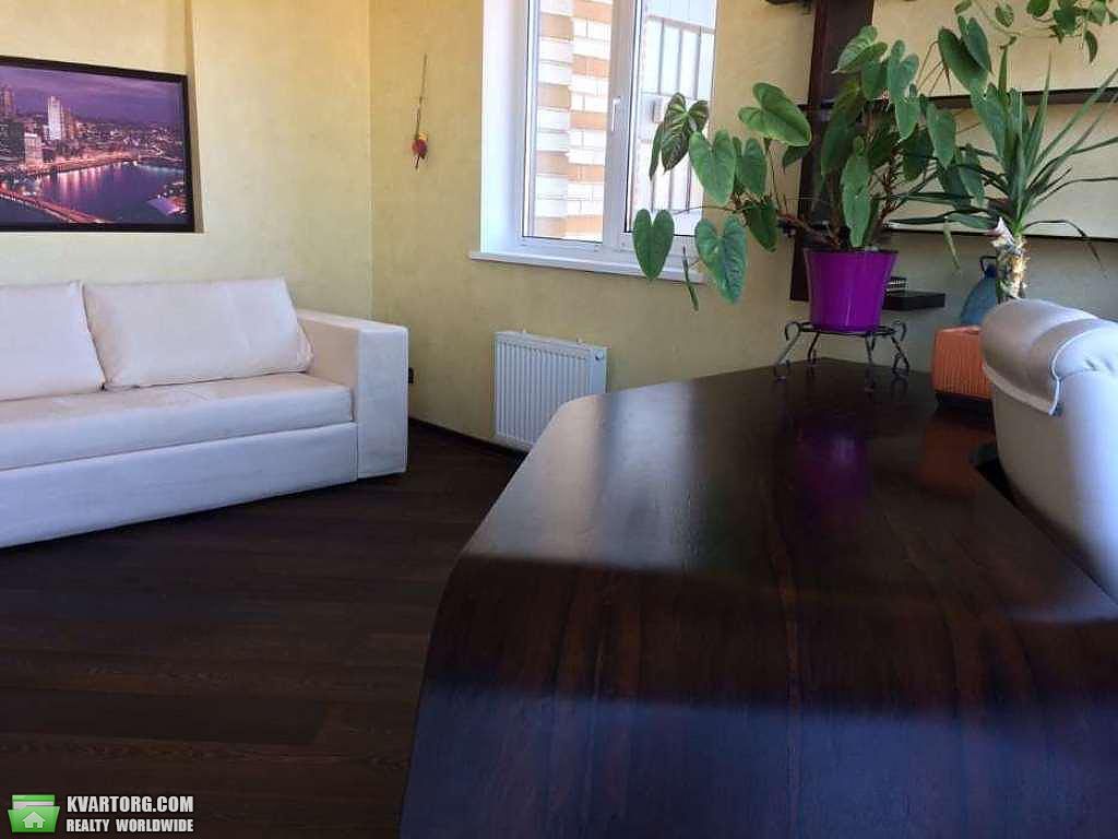 Rent out 3-room apartment. Киев,  Никольско-Слободская — photo 8
