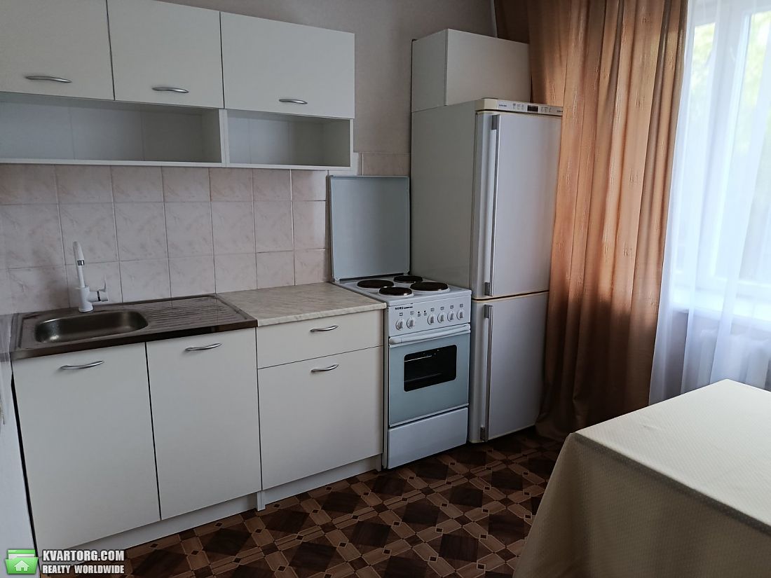 Rent out 1-room apartment. Киев,  Московская — photo 1