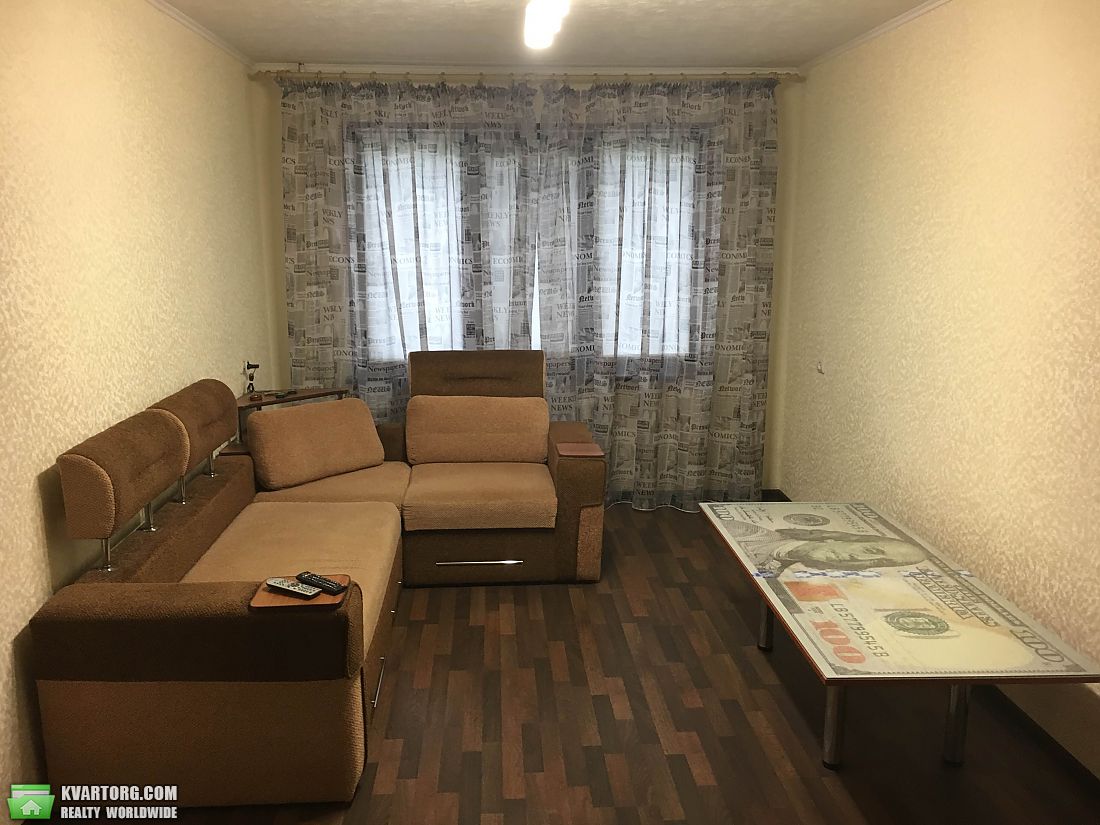 Sell 2-room apartment. Киев,  Днепровская наб — photo 1