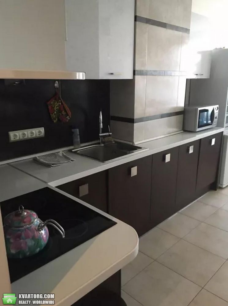 Rent out 3-room apartment. Киев,  Мишуги — photo 9