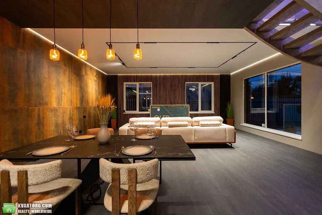Sell house. Киев,  Малоземельная — photo 2