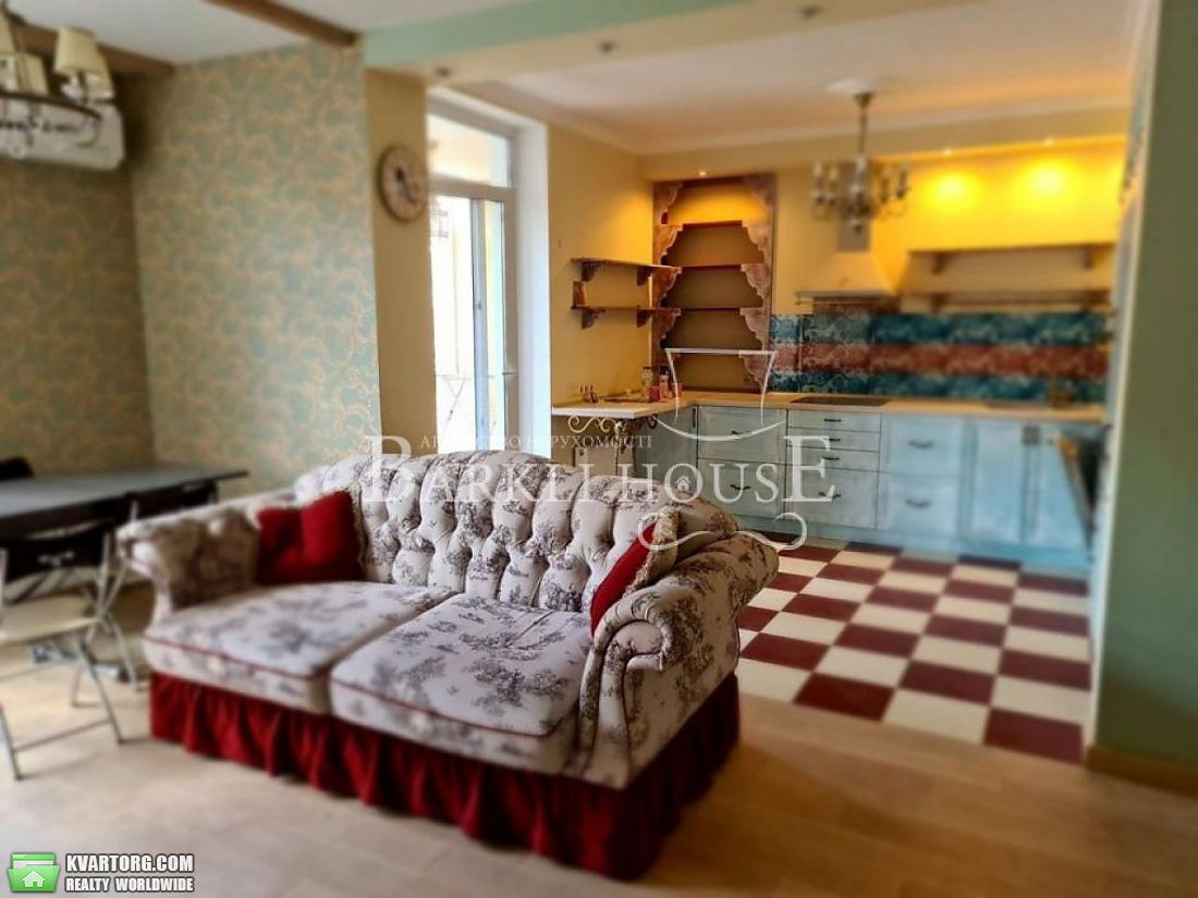 Rent out 4-room apartment. Киев, Регенераторная — photo 1