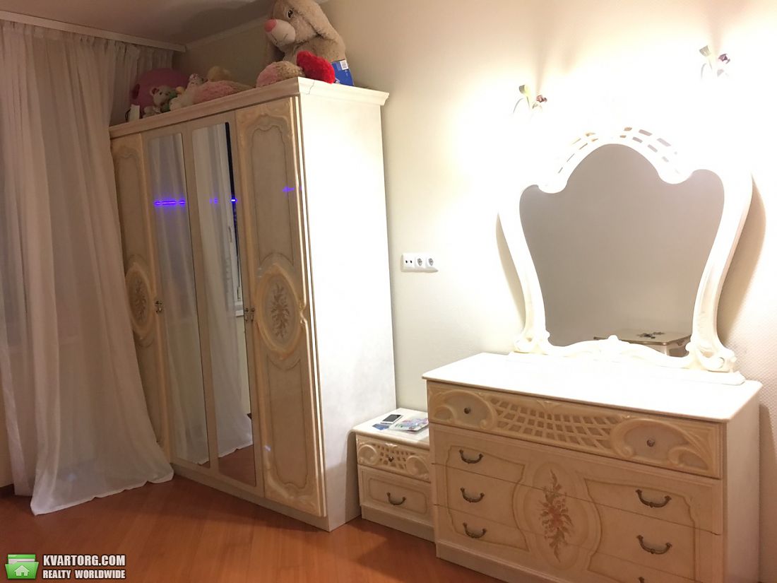 Rent out 2-room apartment. Киев,  Днепровская наб — photo 5