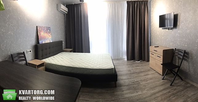 Rent out 1-room apartment. Киев, Лукяновская — photo 2