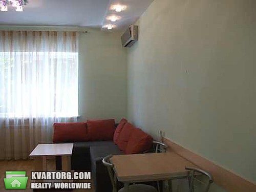 Sell 2-room apartment. Киев,  Богдана Хмельницкого — photo 2