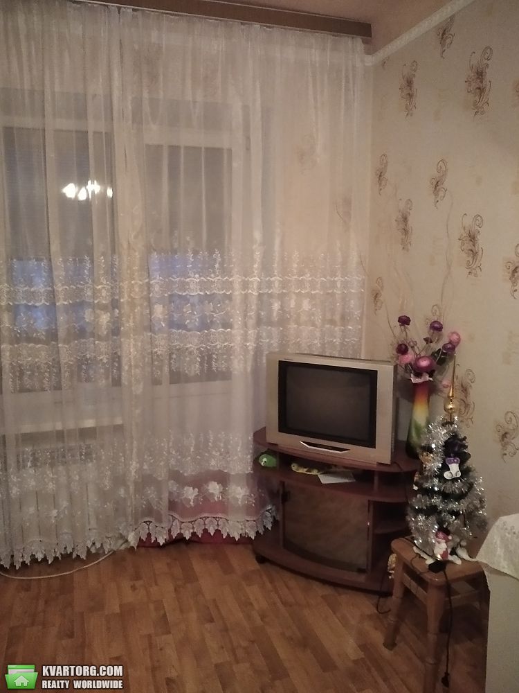 Rent out 2-room apartment. Киев,  Грекова — photo 2