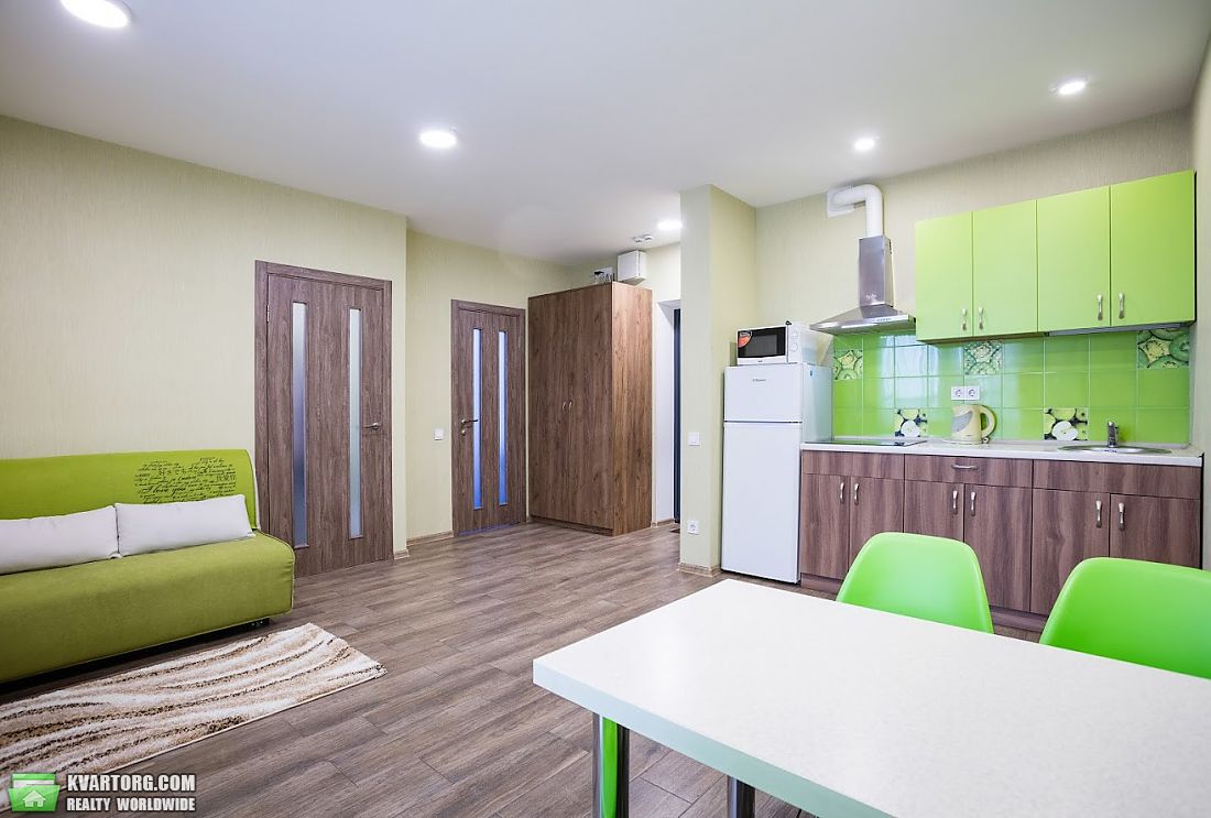 Rent out 1-room apartment. Киев, Нижнеключевая — photo 3