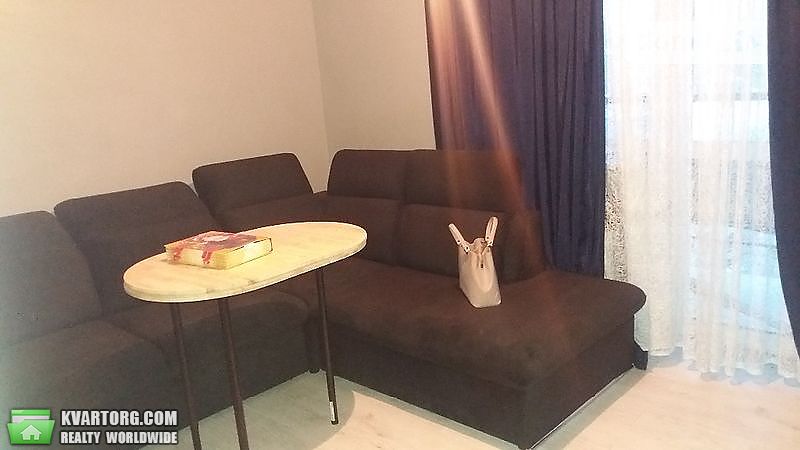 Sell 2-room apartment. Киев, Майкопская — photo 1