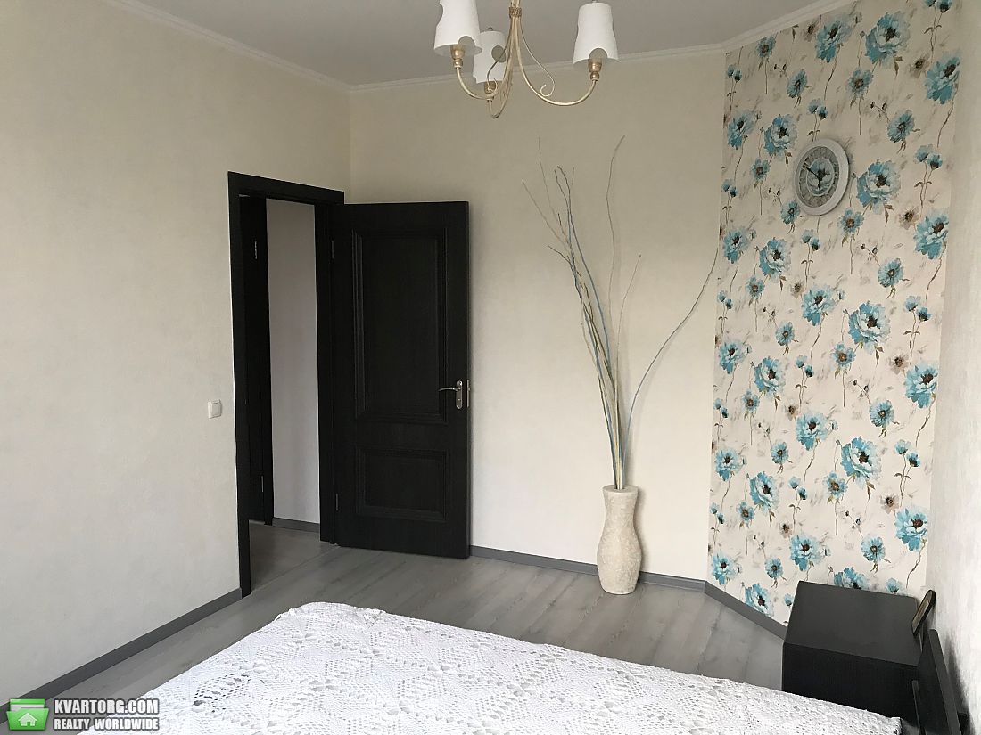 Sell 3-room apartment. Киев,  Ревуцкого — photo 5