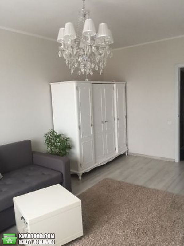 Sell 2-room apartment. Киев,  Милославская — photo 3